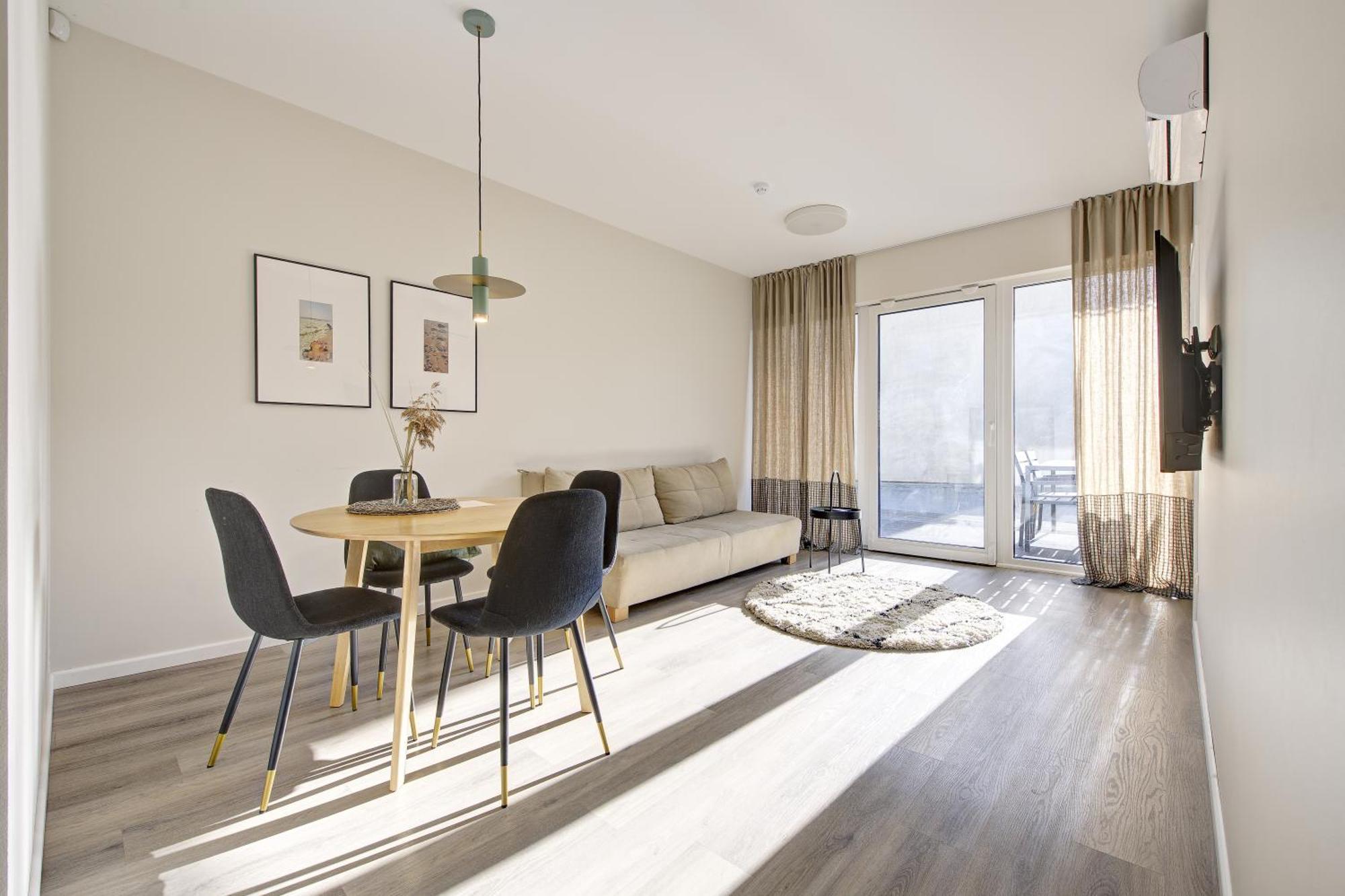 Smilgu Kiemas Apartment Klaipeda Phòng bức ảnh